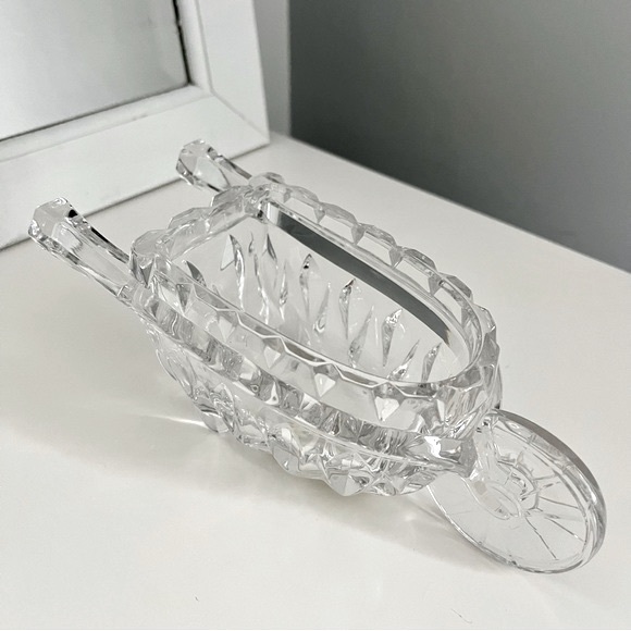 Vintage Mikasa Garden Gifts Crystal Glass Decorative Wheelbarrow Dish - Picture 5 of 10